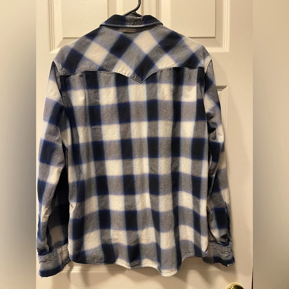 Levi's Men's XL Blue Plaid Snap Button Flannel Shirt Grunge Distressed‎